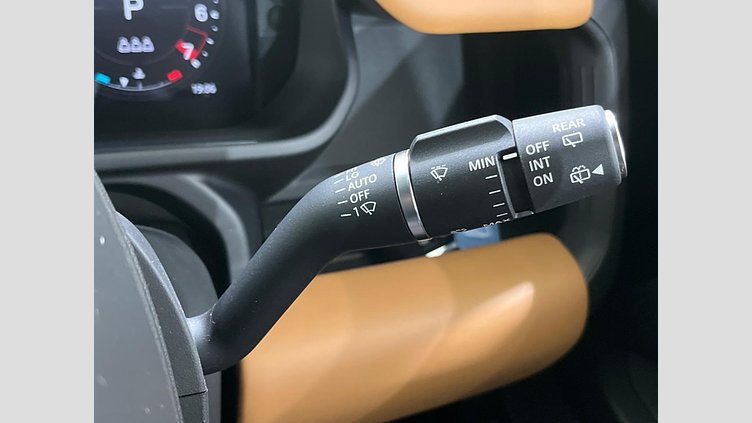 2024 認定中古車 Land Rover Defender 110 サントリーニブラック P525 AWD (AT) V8