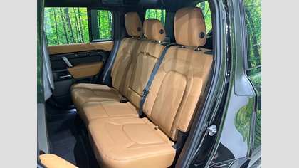 Defender 110 4