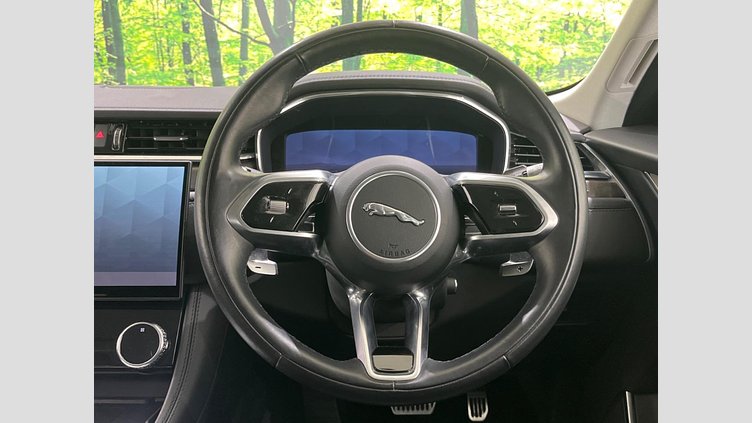 2021 認定中古車 Jaguar F-Pace ユーロンホワイト P250 AWD（オートマチック） S