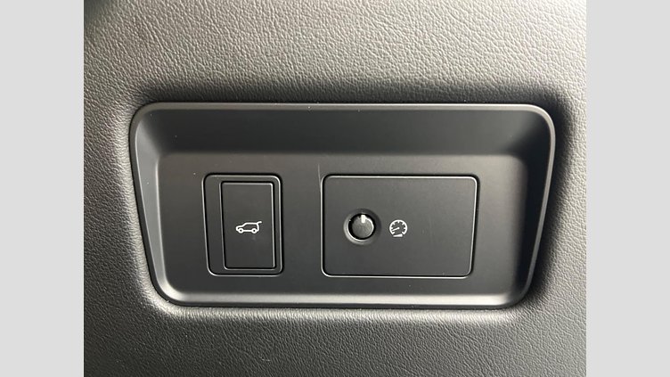 2021 認定中古車 Jaguar F-Pace ユーロンホワイト P250 AWD（オートマチック） S
