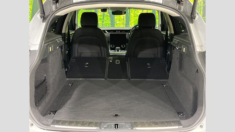 2021 認定中古車 Jaguar F-Pace ユーロンホワイト P250 AWD（オートマチック） S