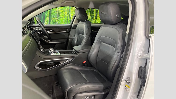 2021 認定中古車 Jaguar F-Pace ユーロンホワイト P250 AWD（オートマチック） S