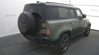 Defender 110 3