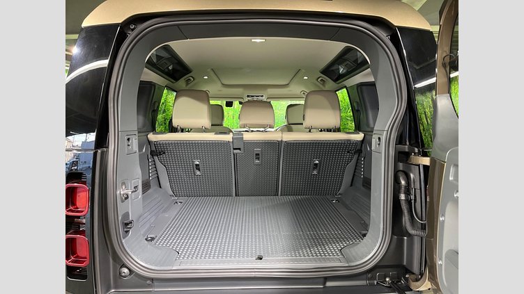 2024 認定中古車 Land Rover Defender 110 ゴンドワナストーン D300 AWD（AT） S