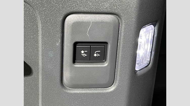 2024 認定中古車 Land Rover Defender 110 ゴンドワナストーン D300 AWD（AT） S