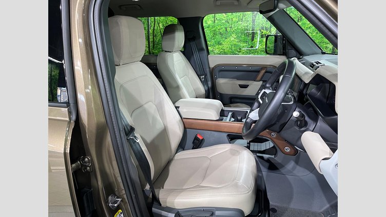 2024 認定中古車 Land Rover Defender 110 ゴンドワナストーン D300 AWD（AT） S