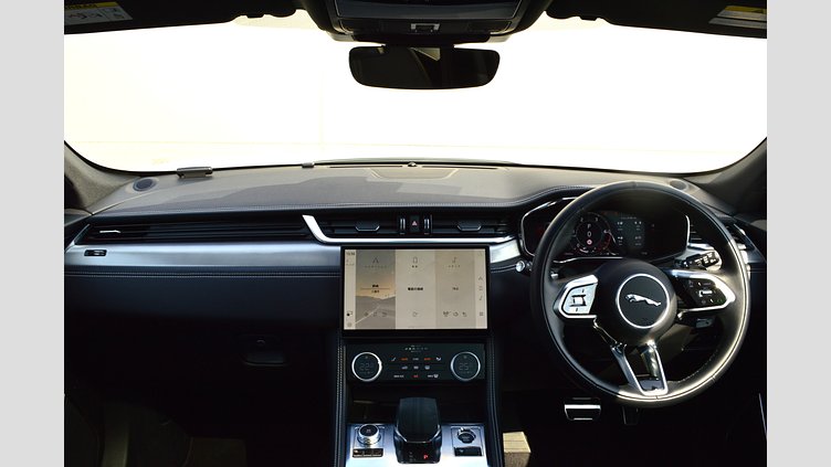 2023 認定中古車 Jaguar F-Pace オストゥーニパールホワイト D204 AWD（オートマチック）MHEV R-DYNAMIC SE