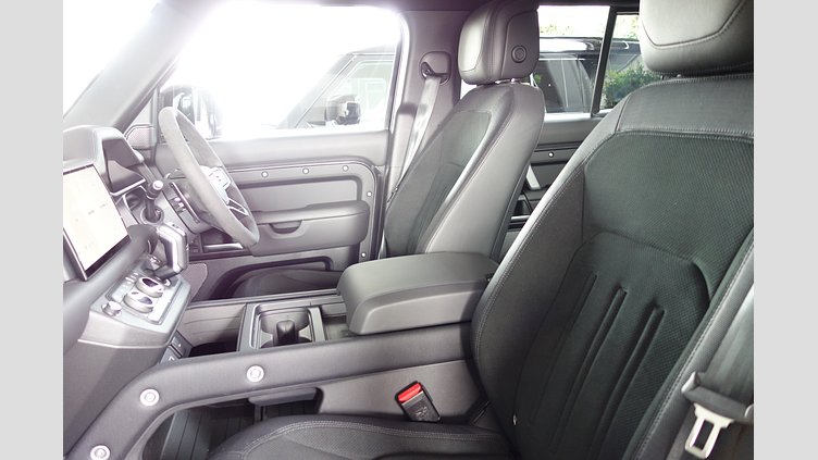 2024 認定中古車 Land Rover Defender 110 カルパチアングレイ P525 AWD (AT) V8 CARPATHIAN EDITION