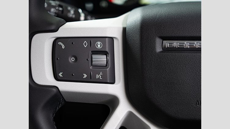 2025 認定中古車 Land Rover Defender 110 カルパチアングレイ D350 ディーゼルマイルドハイブリッド S　D350　コイルサスペンション