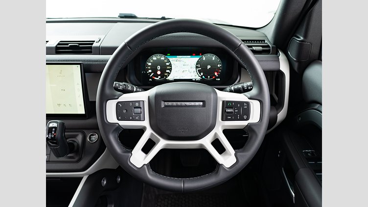 2025 認定中古車 Land Rover Defender 110 カルパチアングレイ D350 ディーゼルマイルドハイブリッド S　D350　コイルサスペンション