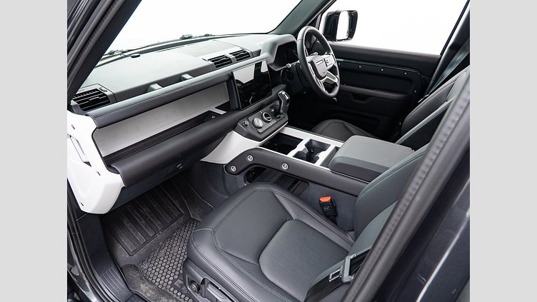 2025 認定中古車 Land Rover Defender 110 カルパチアングレイ D350 ディーゼルマイルドハイブリッド S　D350　コイルサスペンション