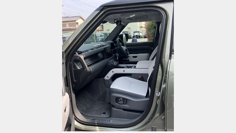 2024 認定中古車 Land Rover Defender 130 パンゲアグリーン D350 ディーゼルマイルドハイブリッド X