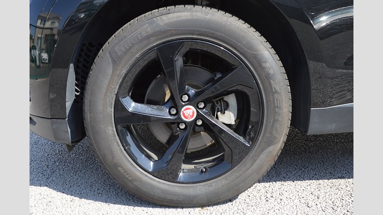 2019 認定中古車 Jaguar F-Pace Santorini Black 2.0 litre i4D Diesel prestige