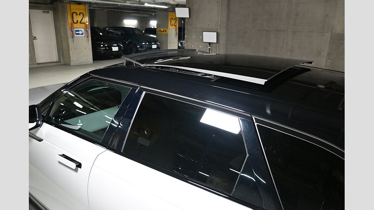 2023 認定中古車 Land Rover Range Rover Velar オストゥーニパールホワイト D200マイルドハイブリッド（ディーゼル） Standard Wheelbase Dynamic SE