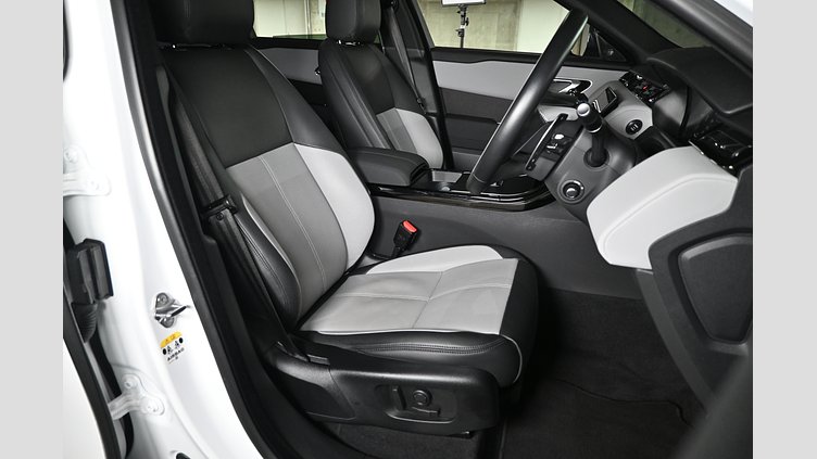 2023 認定中古車 Land Rover Range Rover Velar オストゥーニパールホワイト D200マイルドハイブリッド（ディーゼル） Standard Wheelbase Dynamic SE