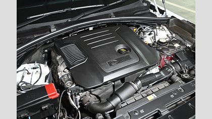 Range Rover Velar 17