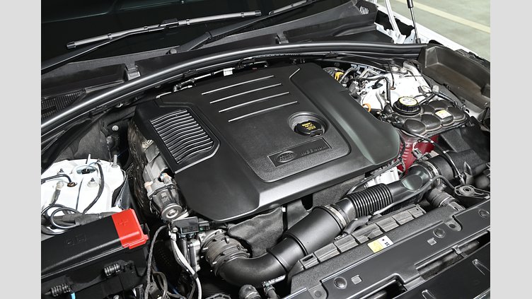 2023 認定中古車 Land Rover Range Rover Velar オストゥーニパールホワイト D200マイルドハイブリッド（ディーゼル） Standard Wheelbase Dynamic SE