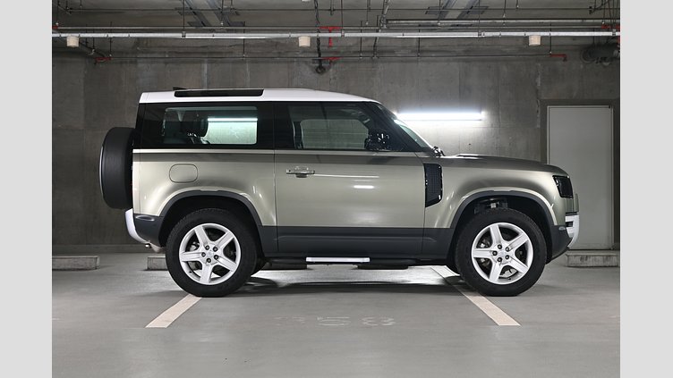 2023 認定中古車 Land Rover Defender 90 パンゲアグリーン P300 AWD（AT） SE