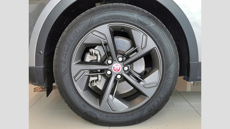 2021 認定中古車 Jaguar E-Pace アイガーグレイ P200 AWD（オートマチック） S
