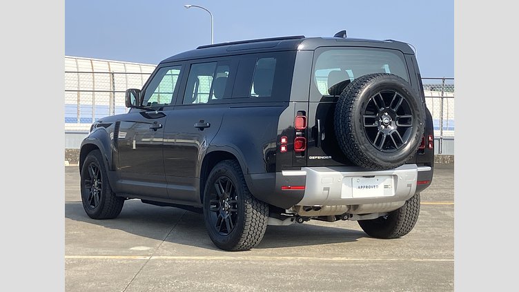 2024 認定中古車 Land Rover Defender 110 サントリーニブラック D350 ディーゼルマイルドハイブリッド S