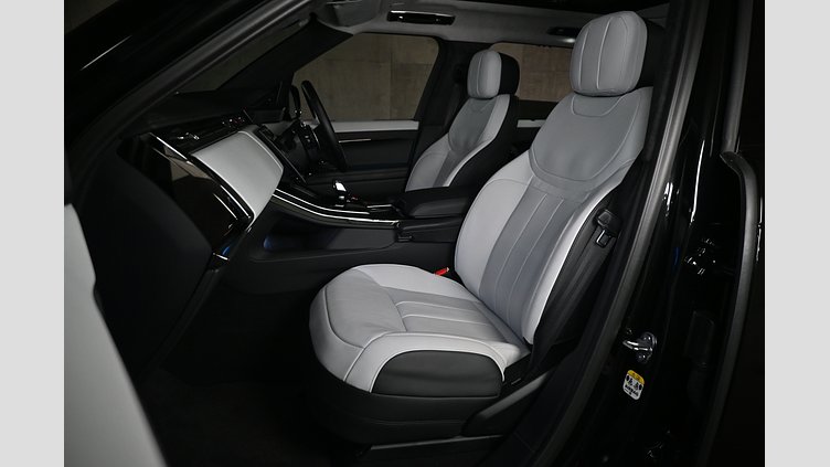 2024 認定中古車 Land Rover Range Rover Sport サントリーニブラック P550eプラグインハイブリッド（ガソリン） スタンダードホイールベース Autobiography