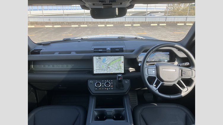2024 認定中古車 Land Rover Defender 110 サントリーニブラック D350 ディーゼルマイルドハイブリッド S