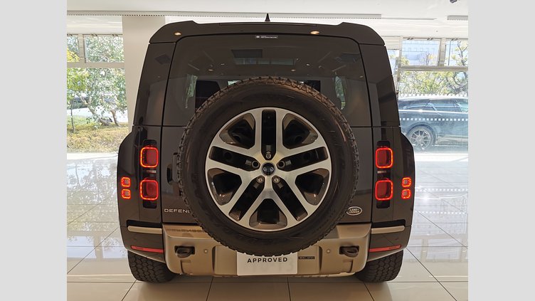 2023 認定中古車 Land Rover Defender 110 サントリーニブラック D300 AWD（AT） X-DYNAMIC SE