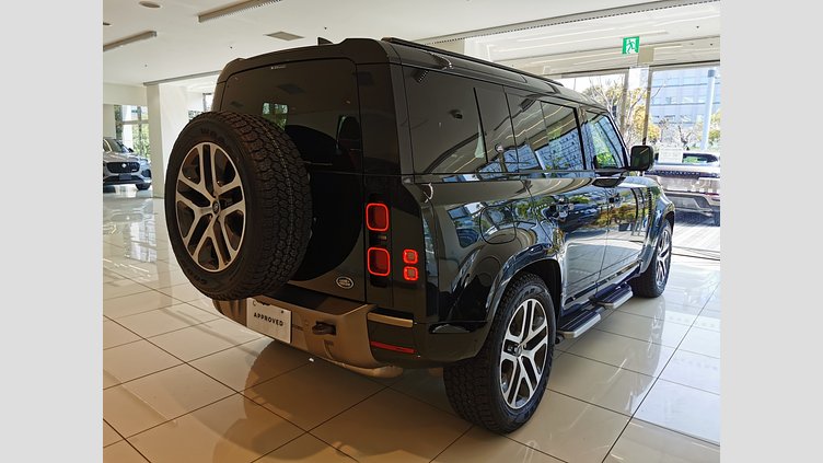 2023 認定中古車 Land Rover Defender 110 サントリーニブラック D300 AWD（AT） X-DYNAMIC SE