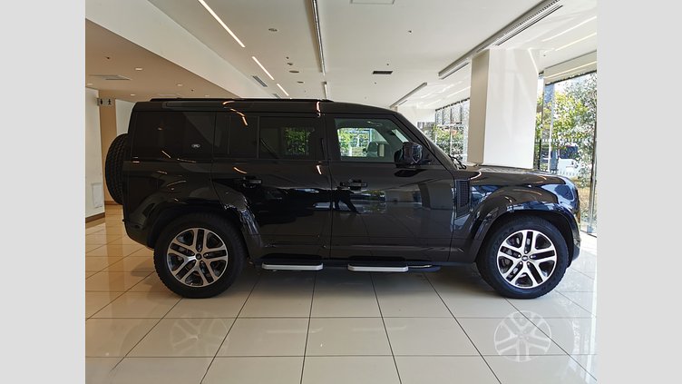 2023 認定中古車 Land Rover Defender 110 サントリーニブラック D300 AWD（AT） X-DYNAMIC SE