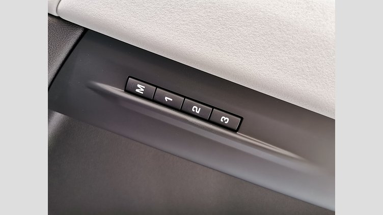 2024 認定中古車 Land Rover Range Rover Evoque コリンシアンブロンズ D200マイルドハイブリッド（ディーゼル） スタンダードホイールベース S