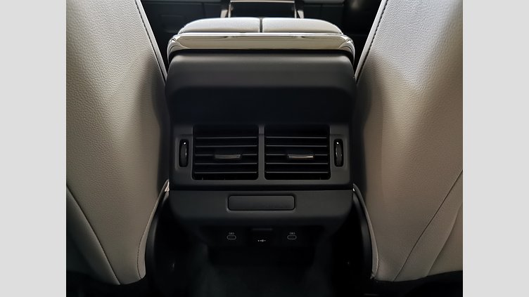 2024 認定中古車 Land Rover Range Rover Evoque コリンシアンブロンズ D200マイルドハイブリッド（ディーゼル） スタンダードホイールベース S