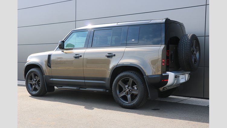 2021 認定中古車 Land Rover Defender 110 ゴンドワナストーン P300 AWD（AT） BASE