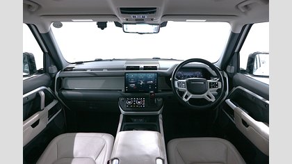 Defender 130 3