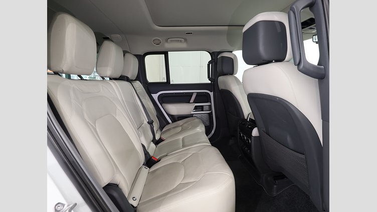 2022 認定中古車 Land Rover Defender 130 フジホワイト D300 AWD AUTOMATIC MHEV FIRST EDITION