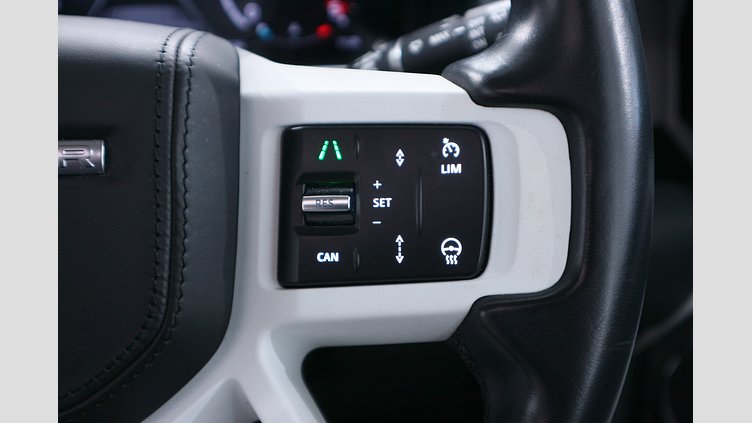 2022 認定中古車 Land Rover Defender 130 フジホワイト D300 AWD AUTOMATIC MHEV FIRST EDITION