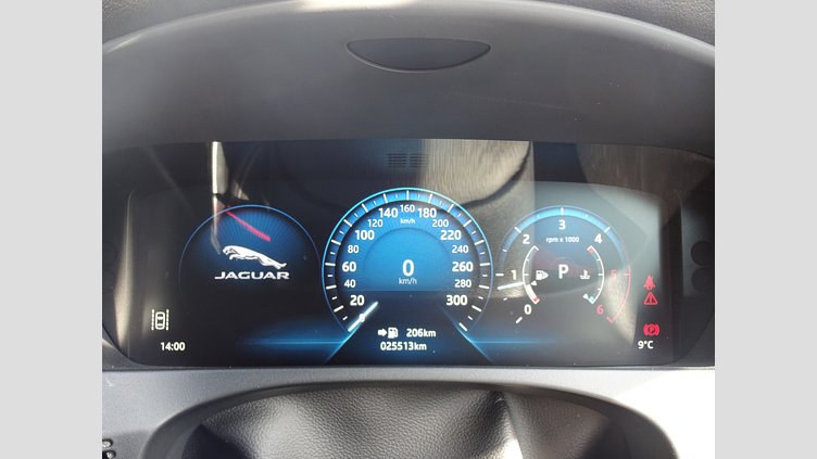 2017 認定中古車 Jaguar F-Pace Santorini Black 8速AT　AWD 20d R-SPORT