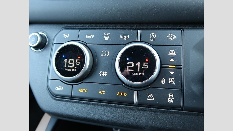 2023 認定中古車 Land Rover Defender 110 サントリーニブラック D300 AWD（AT） X-DYNAMIC HSE