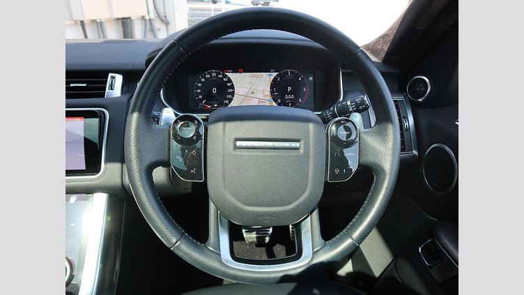 2019 認定中古車 Land Rover Range Rover Sport ユーロンホワイト 3.0リッターTDV6ディーゼル（258 PS） HSE