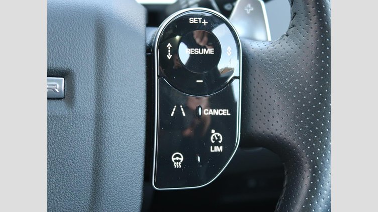 2019 認定中古車 Land Rover Range Rover Sport ユーロンホワイト 3.0リッターTDV6ディーゼル（258 PS） HSE