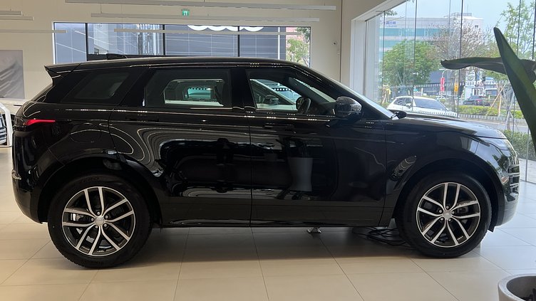 2025 新車 Land Rover Range Rover Evoque 聖托里尼黑　Santorini Black P250 汽油輕油電混合 標準軸距 Dynamic SE