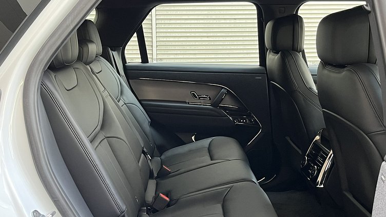 2025 新車 Land Rover Range Rover Sport (1AA) Fuji White 富士山白 P400 Petrol Mild Hybrid Dynamic SE