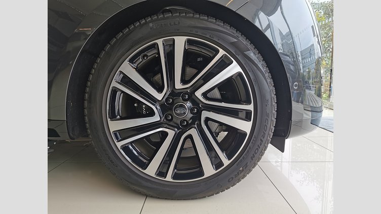 2024 認定中古車 Land Rover Range Rover カルパチアングレイ D300 AWD MHEV（AT） スタンダードホイールベース SE