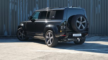 Defender 110 3