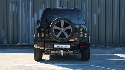 Defender 110 4