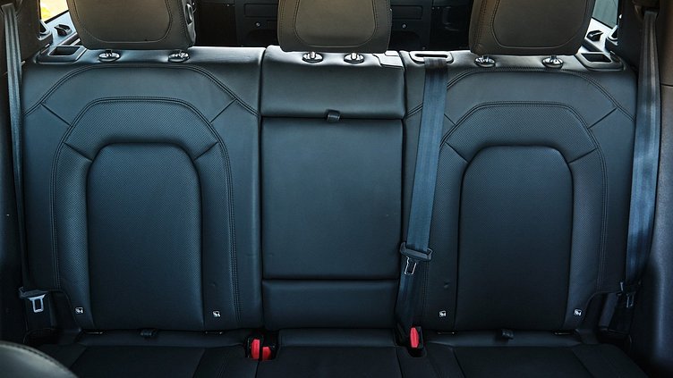 2023 Approved Land Rover Defender 110 Santorini Black 110 V8