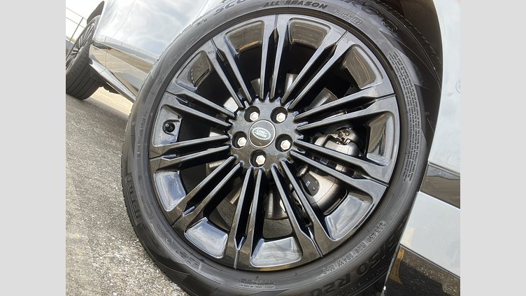 2023 認定中古車 Land Rover Range Rover Evoque アロイオスグレイ D200マイルドハイブリッド（ディーゼル） スタンダードホイールベース DYNAMIC SE