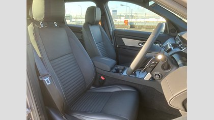 Discovery Sport 9
