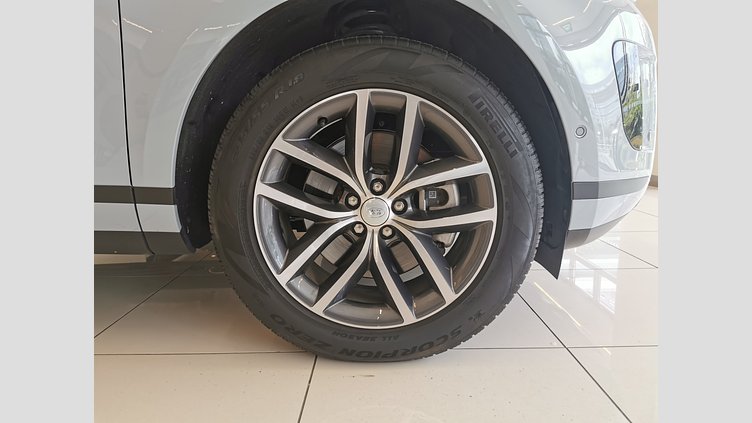 2024 認定中古車 Land Rover Range Rover Evoque アロイオスグレイ D200マイルドハイブリッド（ディーゼル） スタンダードホイールベース S