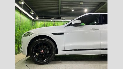 F-Pace 25
