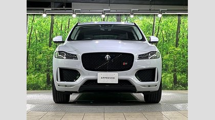 F-Pace 6